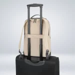MOCHILA TARGUS NEWPORT TAN GOLD 15" BRONCEADO - Imagen 8