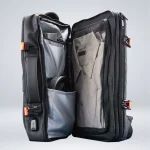 MOCHILA COUGAR 17.3 VANGUARD GAMING BLACK - Imagen 6